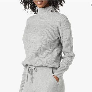 Amazon Essentials Women's Winter Sweater, Soft Touch Funnel Neck Cable Knit